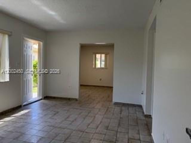 50 W 11th St 1, Hialeah, FL 33010