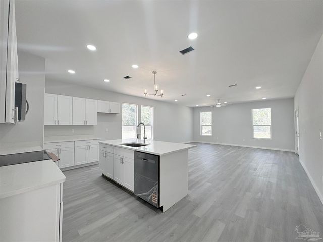 5602 Santa Monica St, Milton, FL 32583