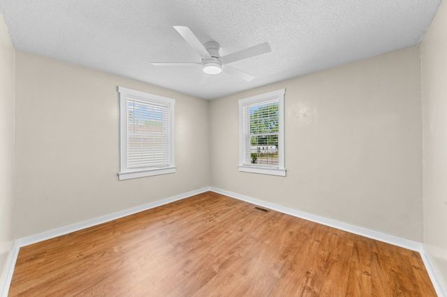 1119 Morningside Dr, Columbia, TN 38401