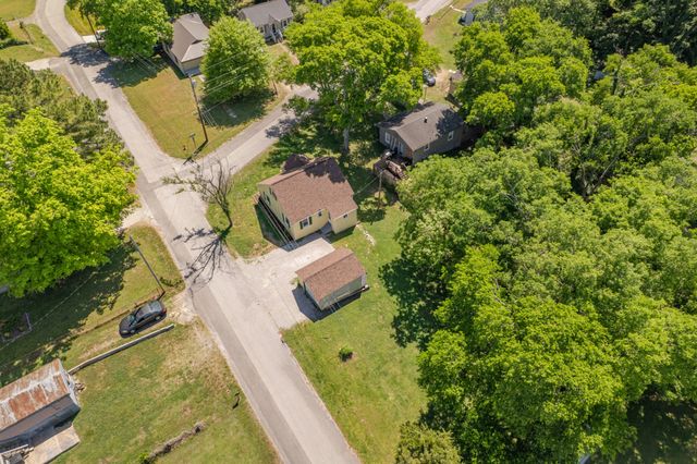 1119 Morningside Dr, Columbia, TN 38401