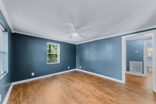 1119 Morningside Dr, Columbia, TN 38401