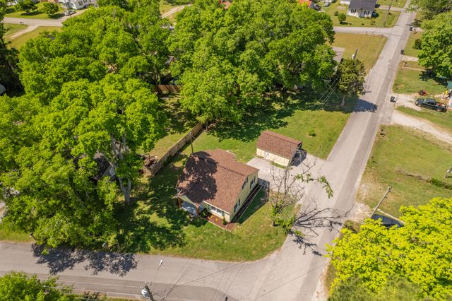 1119 Morningside Dr, Columbia, TN 38401
