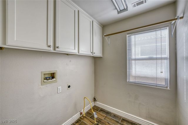 2412 La Sierra Street, Las Vegas, NV 89134