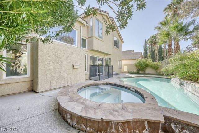 2412 La Sierra Street, Las Vegas, NV 89134