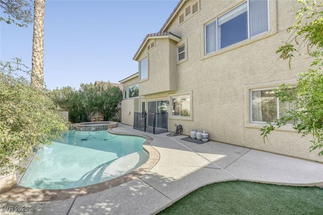 2412 La Sierra Street, Las Vegas, NV 89134