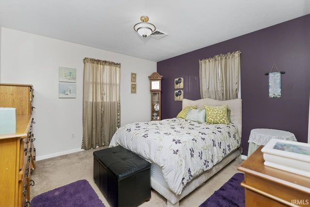 1228 W Lusher Avenue, Elkhart, IN 46517