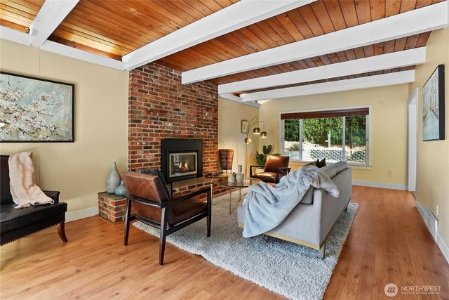 8003 NE 203rd Street, Kenmore, WA 98028
