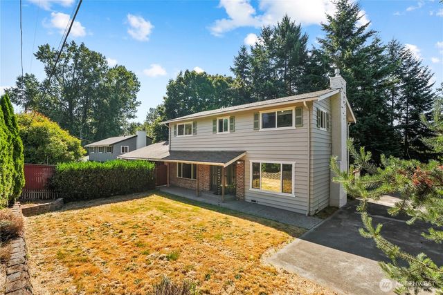 8003 NE 203rd Street, Kenmore, WA 98028
