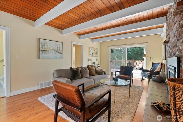 8003 NE 203rd Street, Kenmore, WA 98028