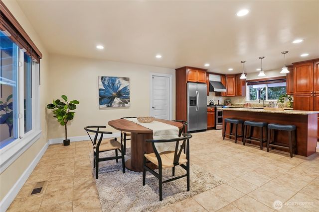 8003 NE 203rd Street, Kenmore, WA 98028