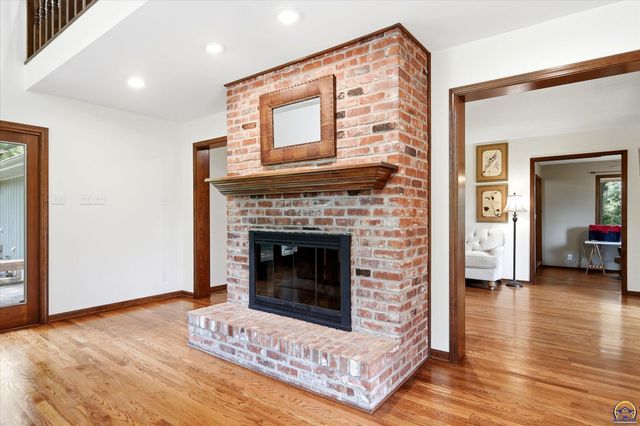 5415 SW Lincolnshire CIR, Topeka, KS 66610