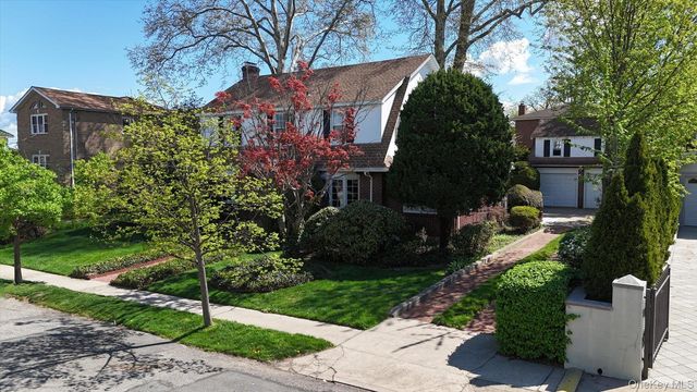 641 158th Street, Whitestone, NY 11357