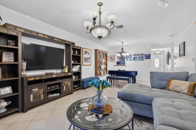6802 Moonlit Drive, Delray Beach, FL 33446