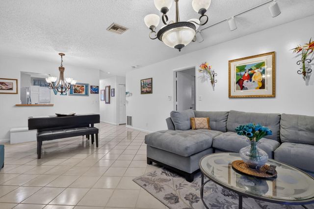 6802 Moonlit Drive, Delray Beach, FL 33446