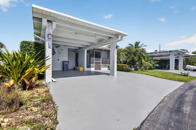 6802 Moonlit Drive, Delray Beach, FL 33446