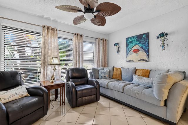6802 Moonlit Drive, Delray Beach, FL 33446