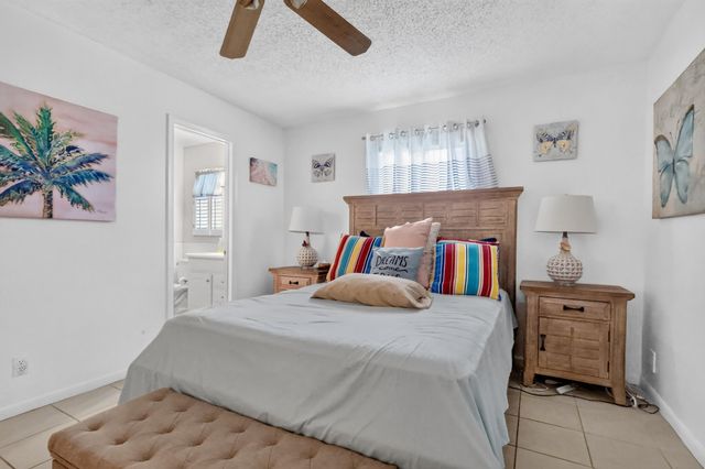 6802 Moonlit Drive, Delray Beach, FL 33446
