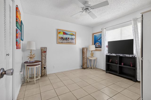 6802 Moonlit Drive, Delray Beach, FL 33446