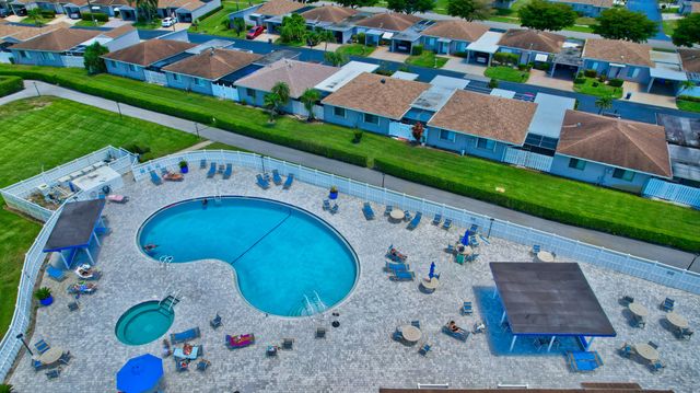 6802 Moonlit Drive, Delray Beach, FL 33446
