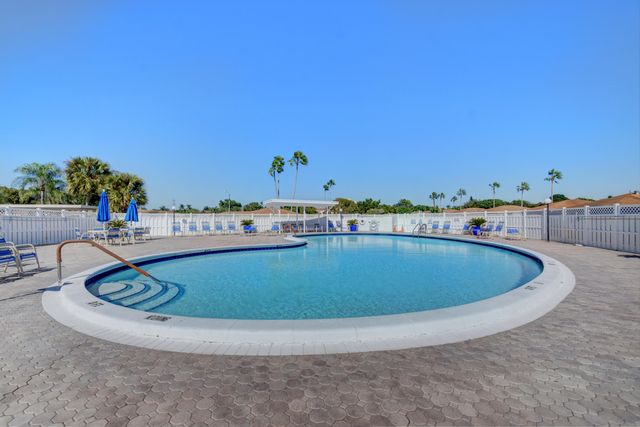 6802 Moonlit Drive, Delray Beach, FL 33446