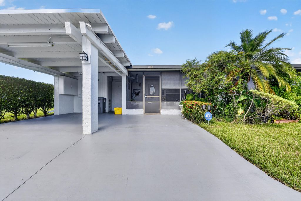 6802 Moonlit Drive, Delray Beach, FL 33446
