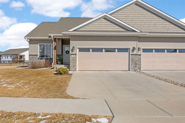 790 Oak Terrace Avenue, North Liberty, IA 52317