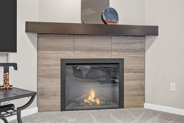 790 Oak Terrace Avenue, North Liberty, IA 52317