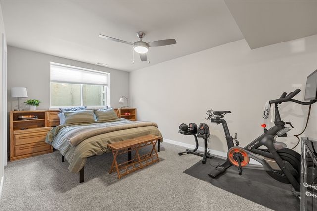 790 Oak Terrace Avenue, North Liberty, IA 52317