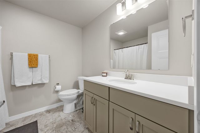 790 Oak Terrace Avenue, North Liberty, IA 52317