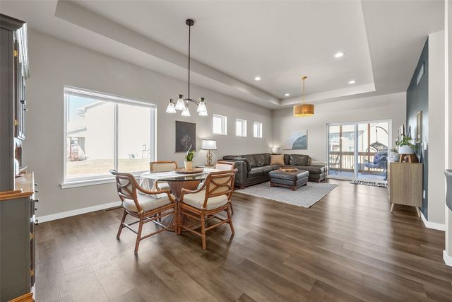 790 Oak Terrace Avenue, North Liberty, IA 52317