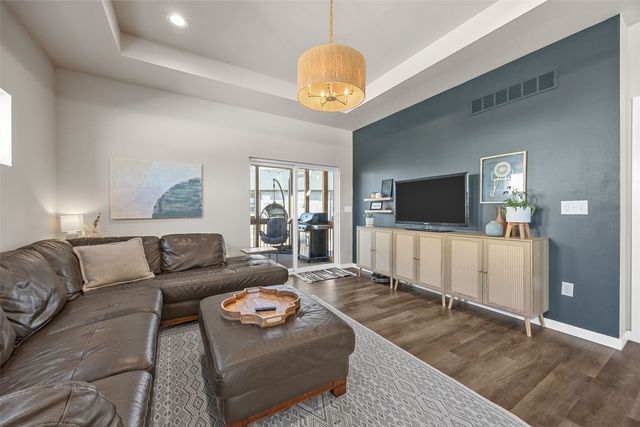 790 Oak Terrace Avenue, North Liberty, IA 52317