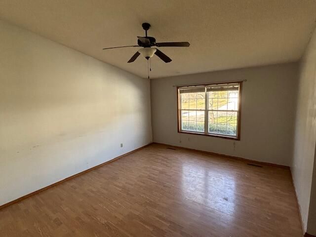 2702 S 14th Street, Ozark, MO 65721