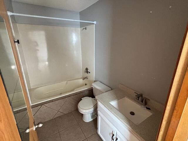 2702 S 14th Street, Ozark, MO 65721