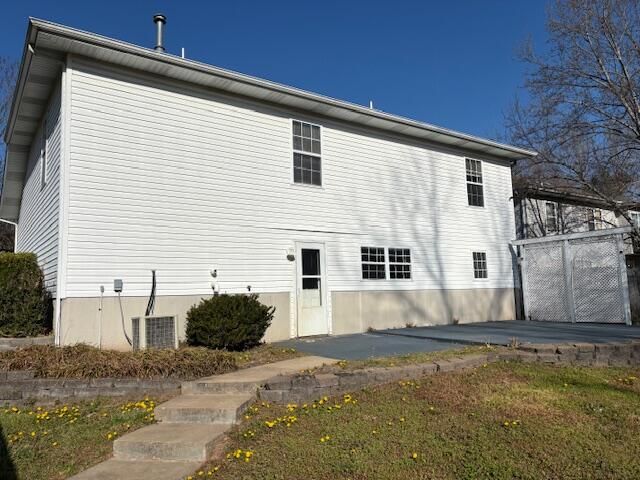 2702 S 14th Street, Ozark, MO 65721