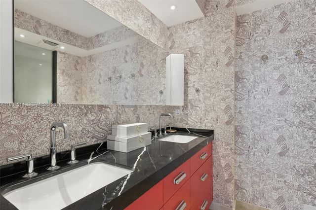 10275 Collins Ave 1110, Bal Harbour, FL 33154