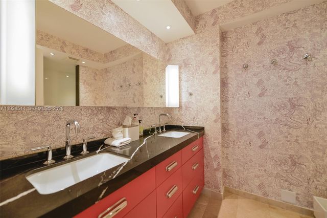 10275 Collins Ave 1110, Bal Harbour, FL 33154