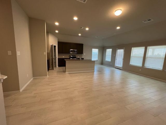 105 Spiny Lizard LN, San Marcos, TX 78666