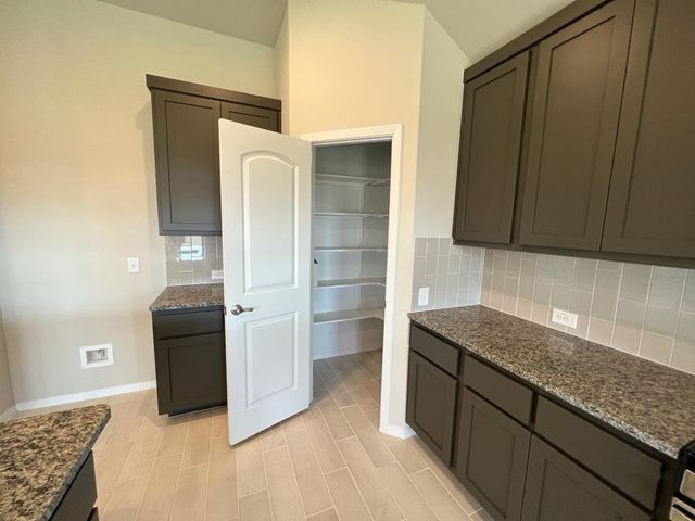 105 Spiny Lizard LN, San Marcos, TX 78666