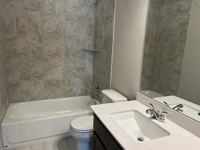 105 Spiny Lizard LN, San Marcos, TX 78666