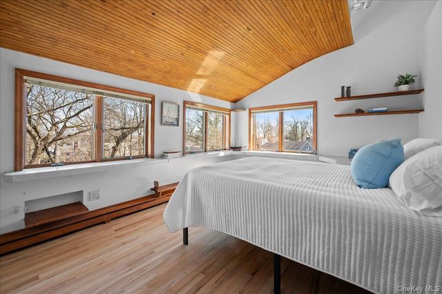 7 Acorn Lane, Larchmont, NY 10538