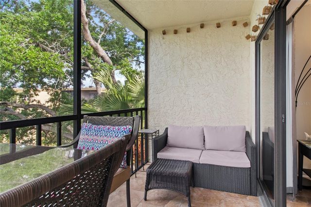 315 30TH AVENUE W B411, Bradenton, FL 34205