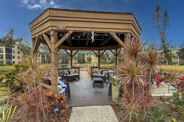 315 30TH AVENUE W B411, Bradenton, FL 34205