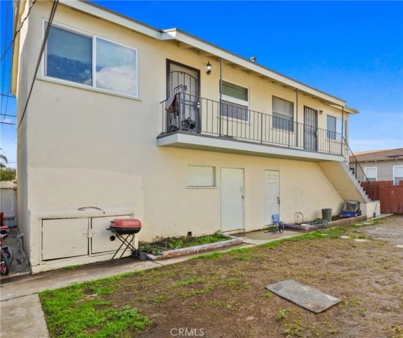 1341 Stanley Avenue, Long Beach, CA 90804