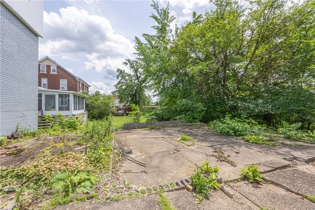 121 Ridge Ave, City Of Washington, PA 15301