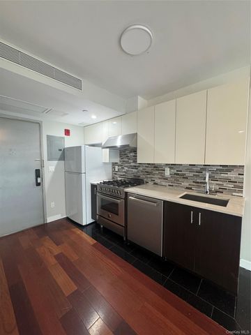 14238 37th Avenue 4A, Flushing, NY 11354