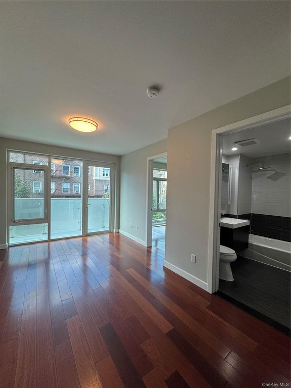 14238 37th Avenue 4A, Flushing, NY 11354 — photo 3