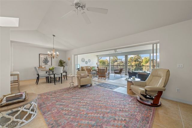 780 Waterford DR 302, Naples, FL 34113