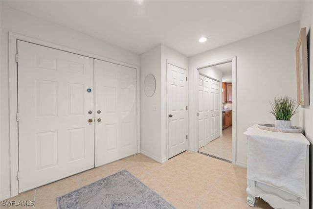 780 Waterford DR 302, Naples, FL 34113