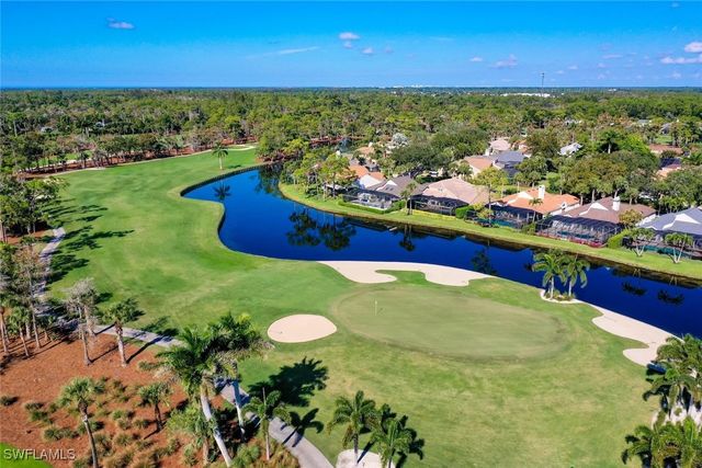 780 Waterford DR 302, Naples, FL 34113