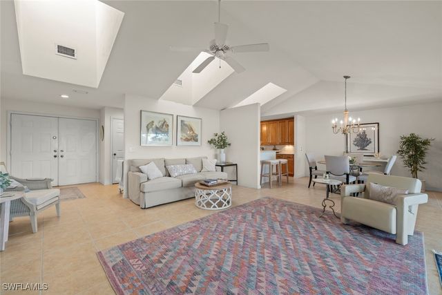 780 Waterford DR 302, Naples, FL 34113